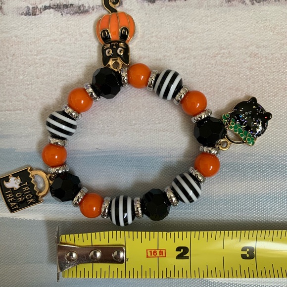 Halloween Beaded Stretchy Charm Bracelet - Picture 7 of 9